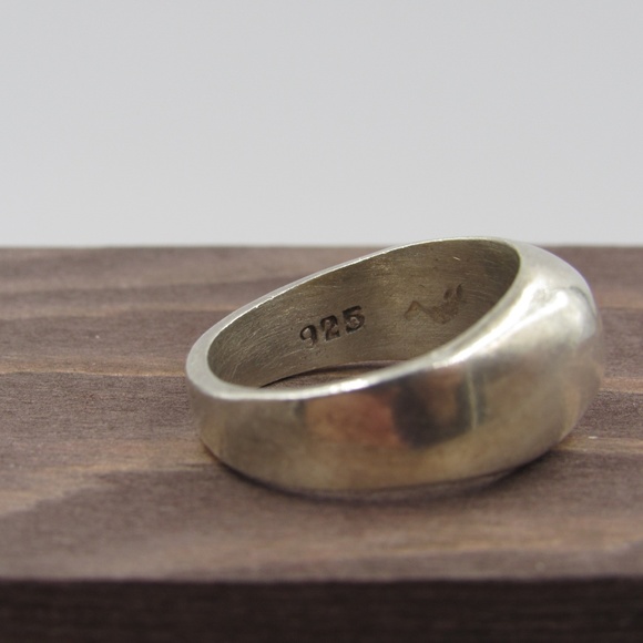 Size 7 Sterling Silver Simple Thick Band Ring - Picture 5 of 8